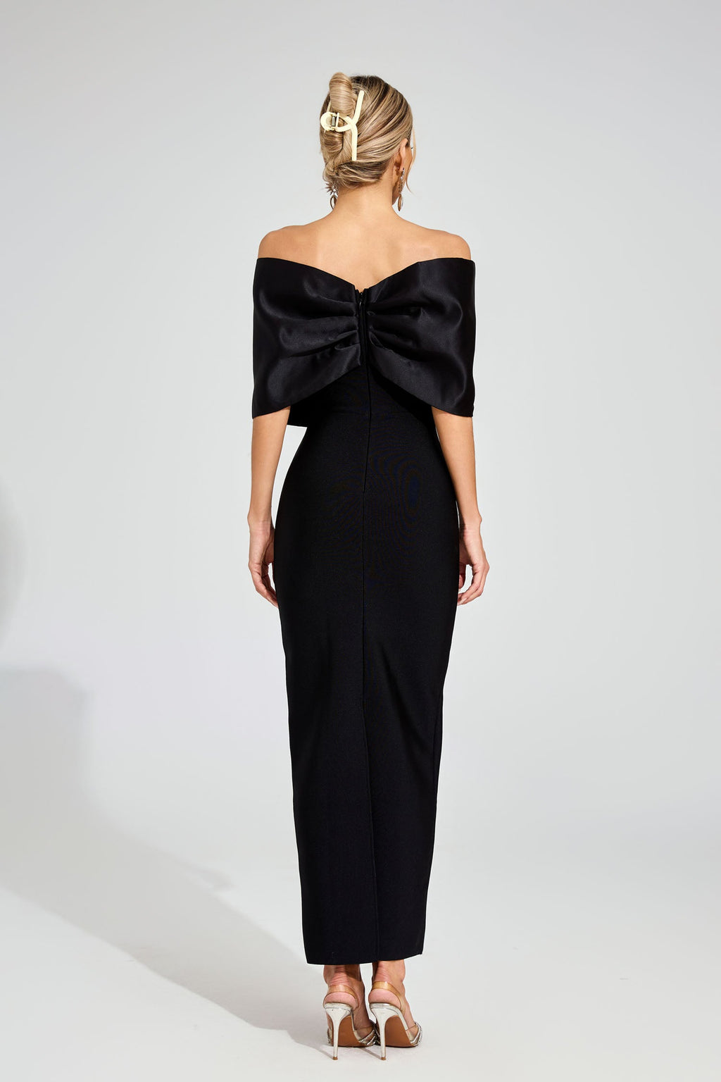 Eryndra Diamond Bandage Maxi Dress In Black