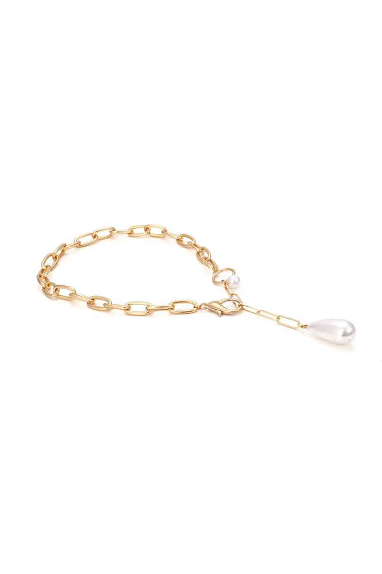 Suggy Baroque Pearl Necklace